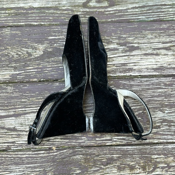 Vintage Prada Slingback Black Velvet Shoes - Size 36.5 Made in Italy - Picture 6 of 9